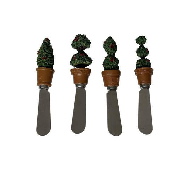 The Unbranded Brand Other - Topiary Christmas Tree Cheese/Butter Spreaders Resin & Stainless Steel Set‎ of 4